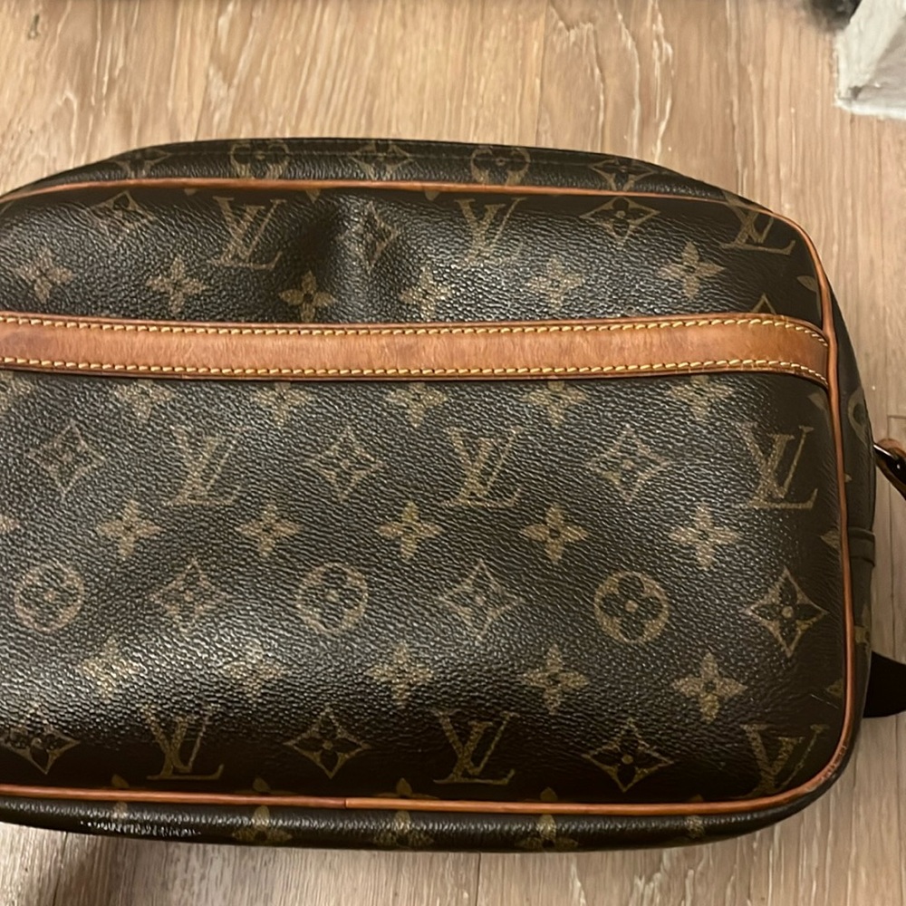 Louis Vuitton crossbody bag